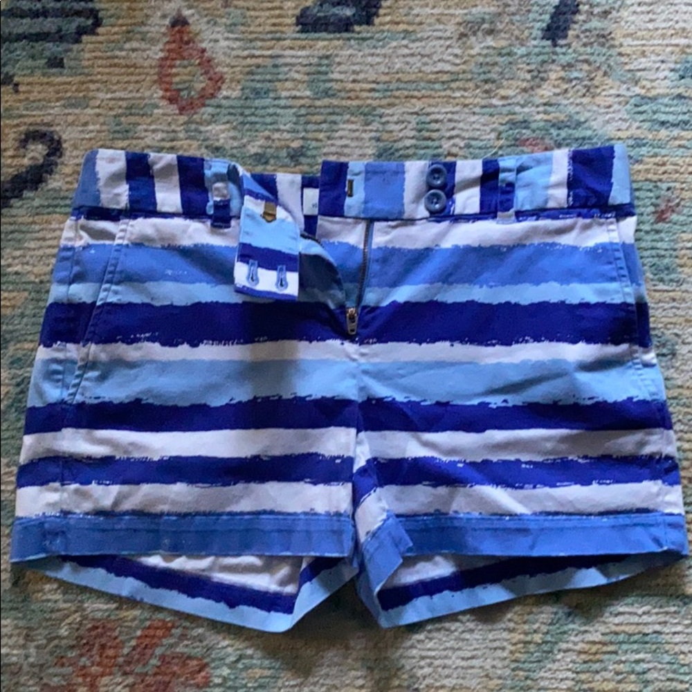 Vineyard Vines shorts